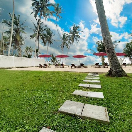 Akurala Beach Boutique Resort Екстер'єр фото