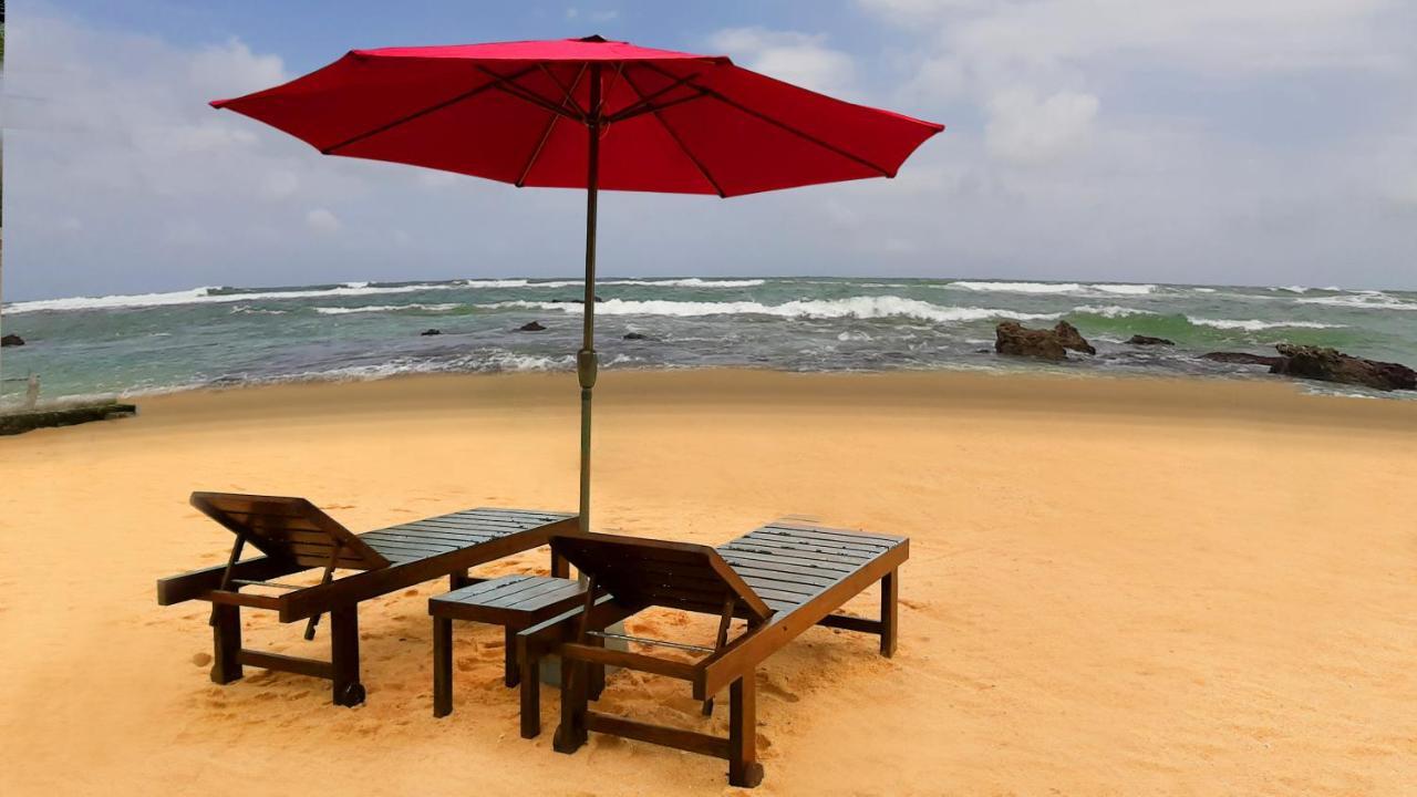 Akurala Beach Boutique Resort Екстер'єр фото