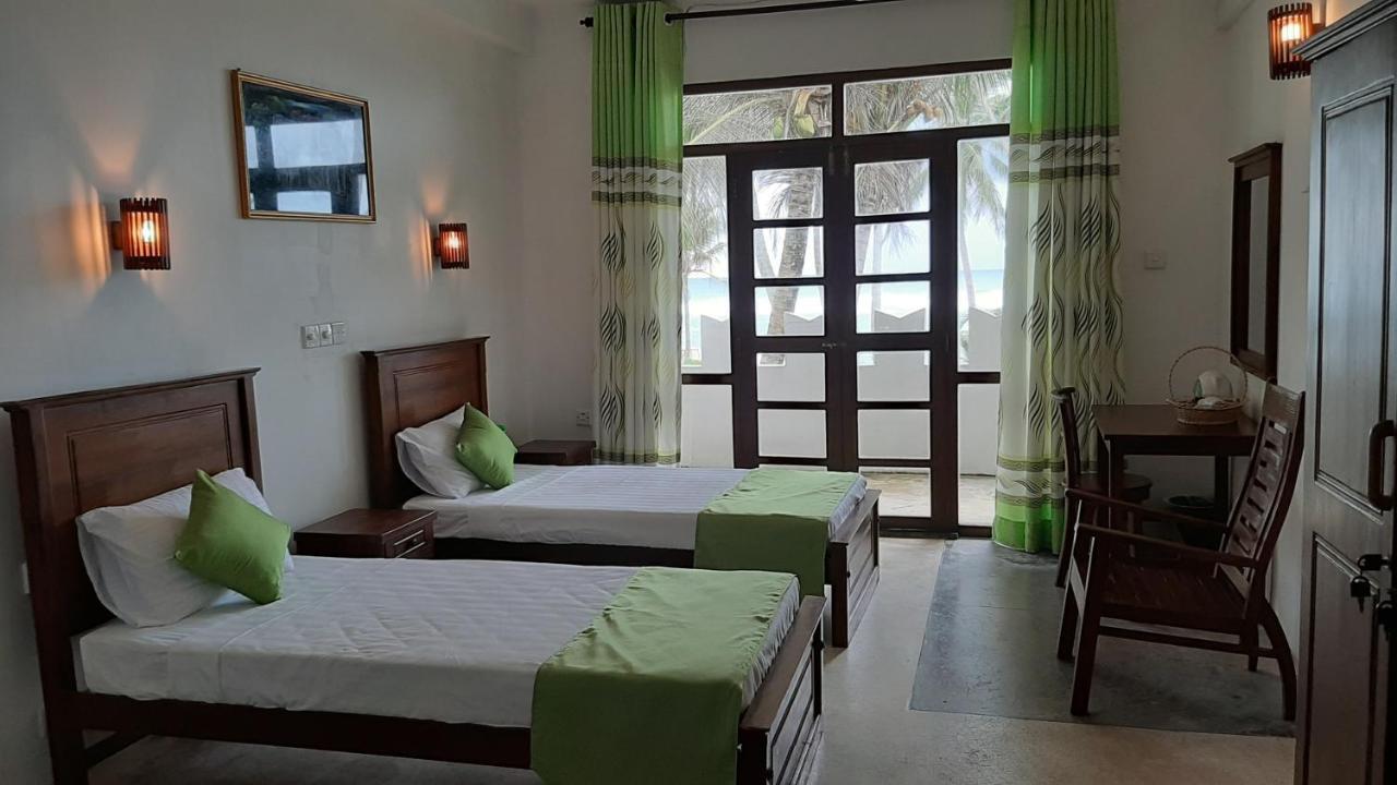 Akurala Beach Boutique Resort Екстер'єр фото