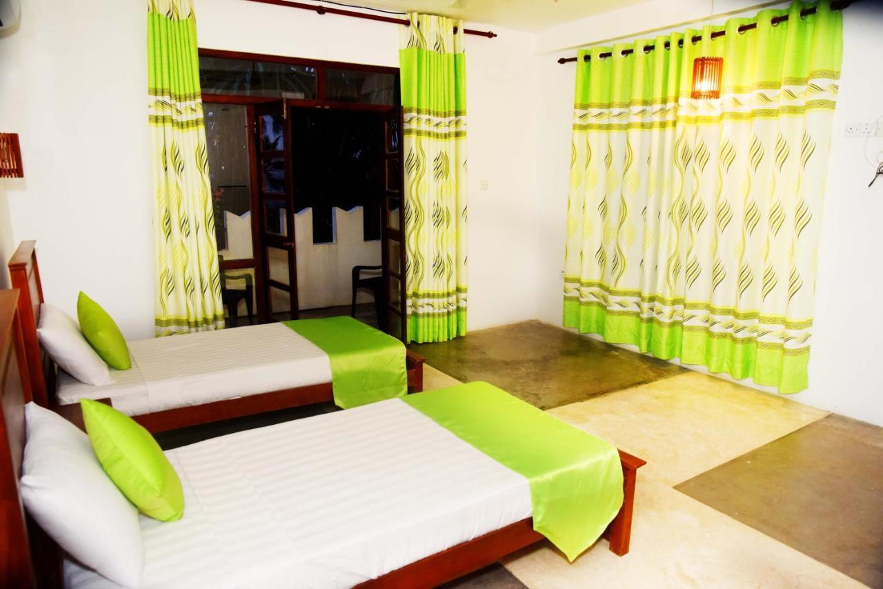 Akurala Beach Boutique Resort Екстер'єр фото