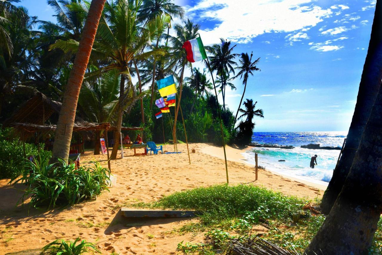 Akurala Beach Boutique Resort Екстер'єр фото