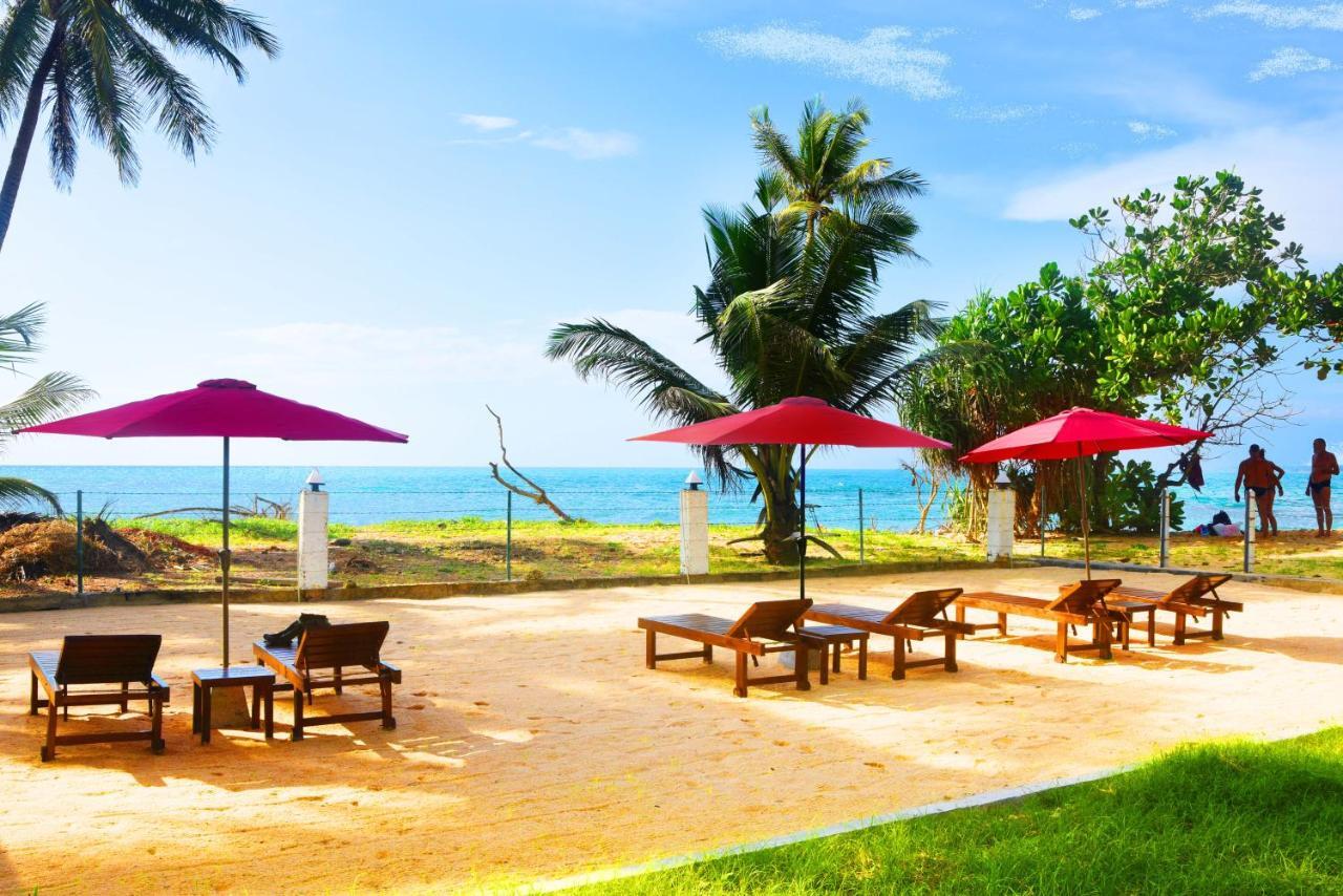 Akurala Beach Boutique Resort Екстер'єр фото