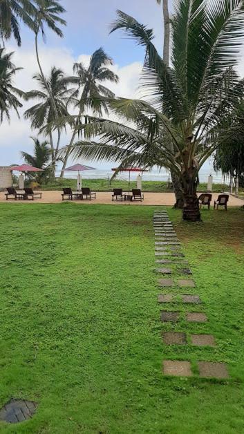 Akurala Beach Boutique Resort Екстер'єр фото