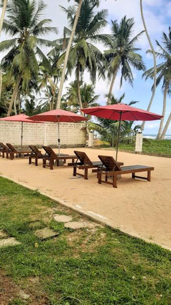 Akurala Beach Boutique Resort Екстер'єр фото